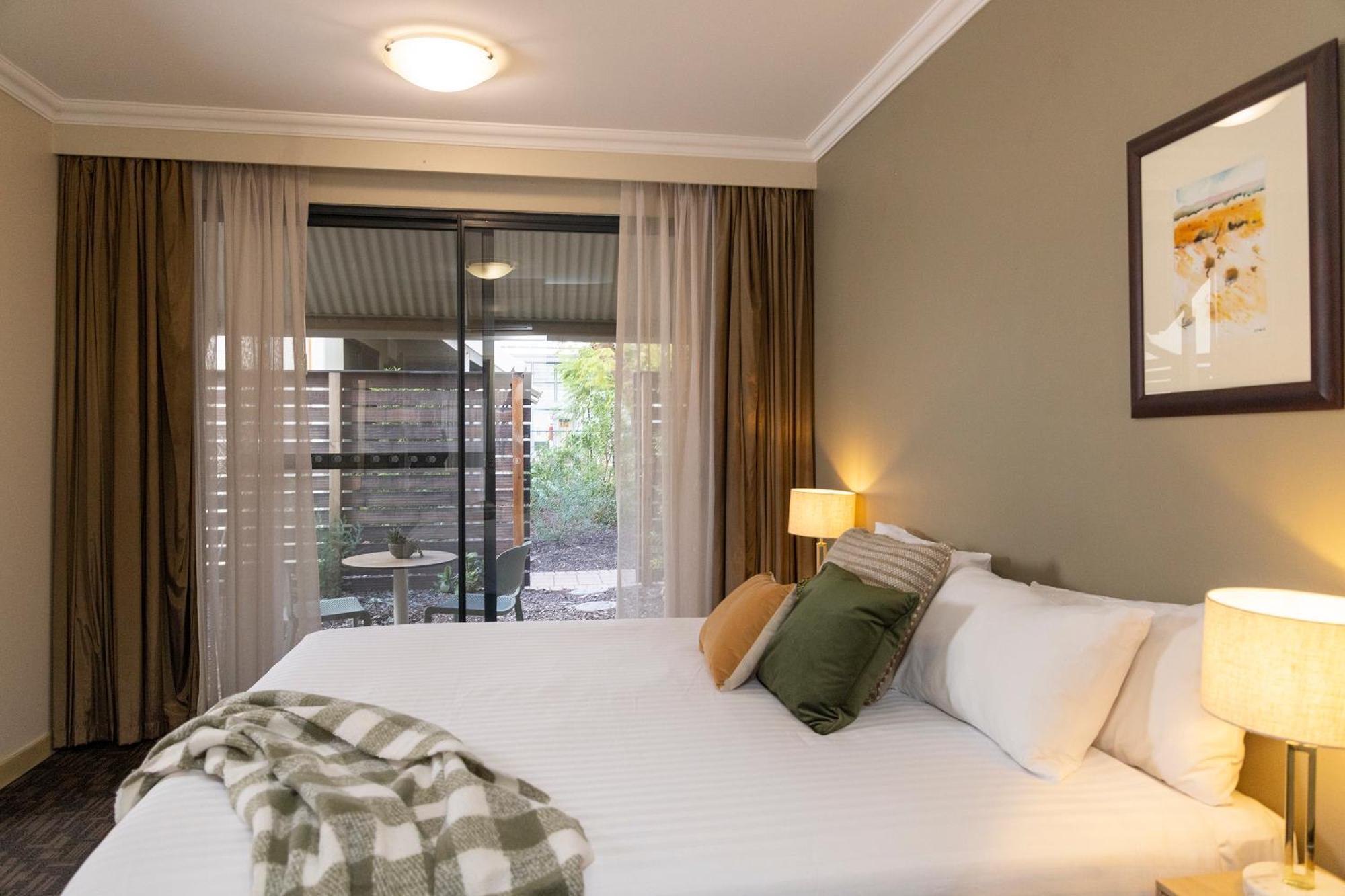Rydges Kalgoorlie Hotel Exterior photo