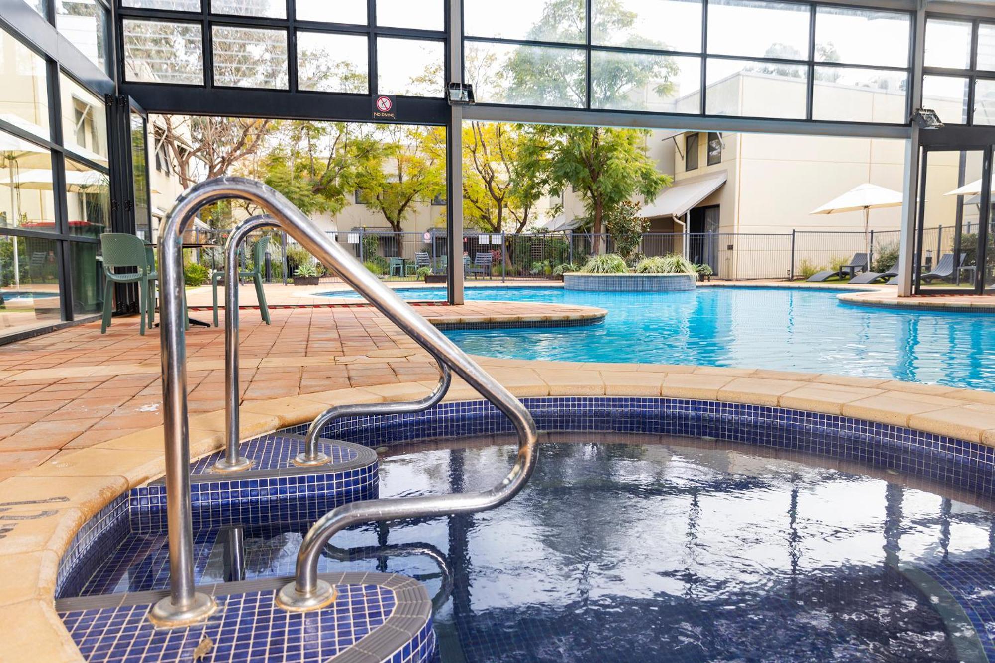 Rydges Kalgoorlie Hotel Exterior photo